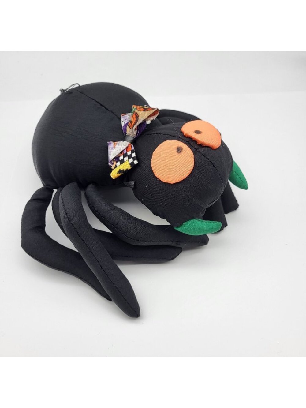 Fun vintage nylon Halloween spider plush decoration hanging toy